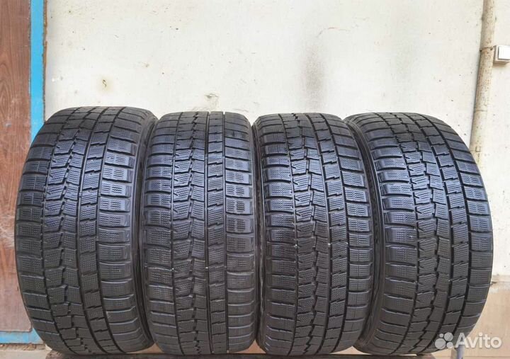 Dunlop Winter Maxx WM01 245/40 R18 99V
