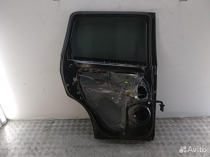 Уплотнитель двери Mitsubishi Outlander