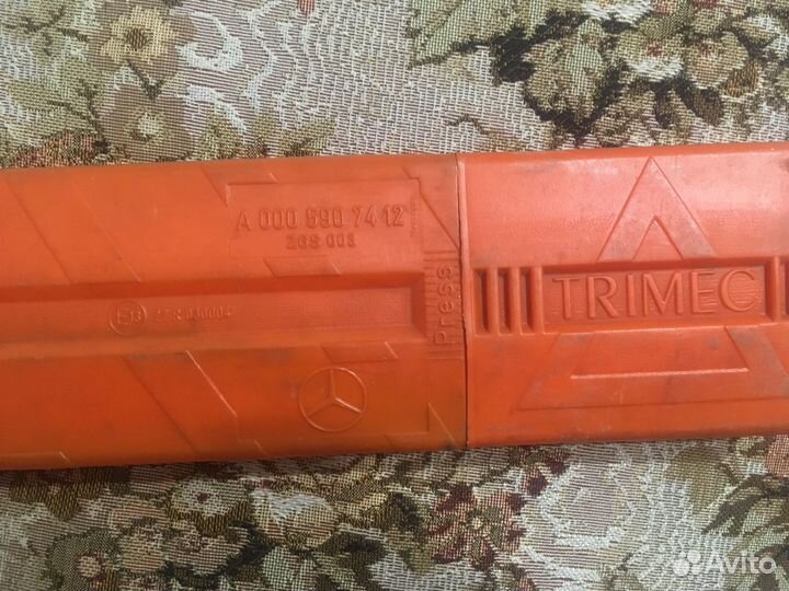 Знак аварийной остановки mercedes