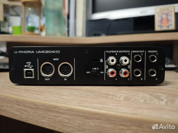 Behringer umc204hd