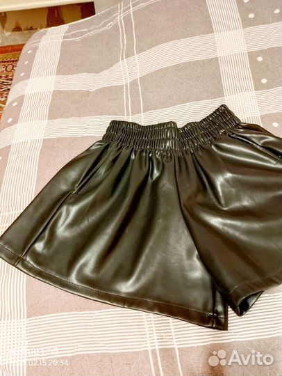 Шорты женские кожаные 46размер