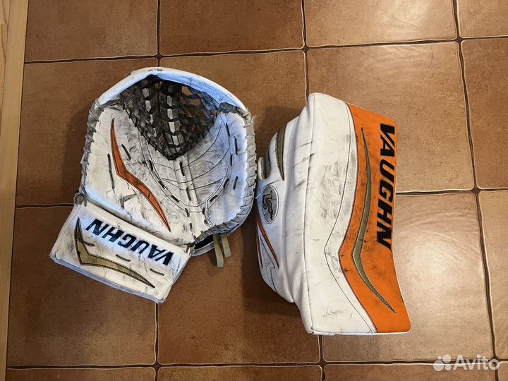 Вратарская хоккейная форма