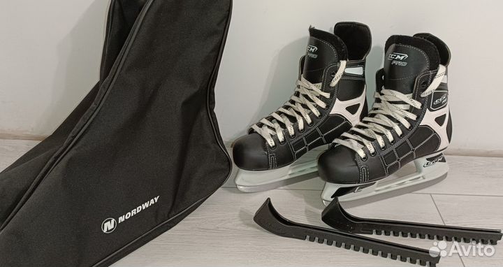 Коньки хоккейные CCM PRO, 40