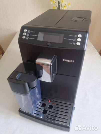 Кофемашина Philips HD8828