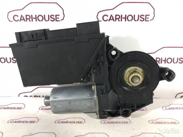 Мотор стеклоподъемника передний правый Volkswagen