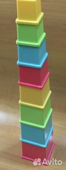 Пирамидка стаканчики