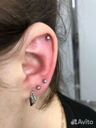Модель на пирсинг мочки