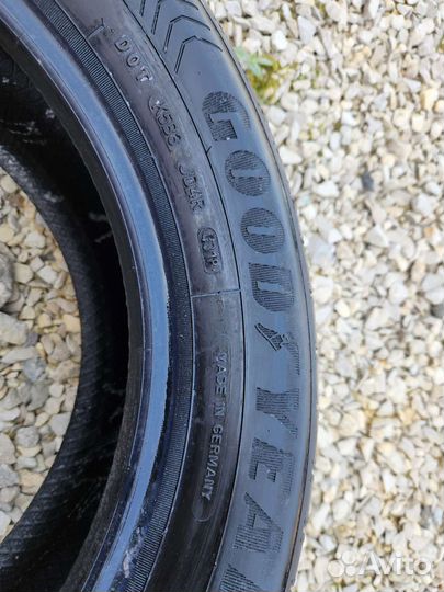 Goodyear EfficientGrip Performance 215/55 R16