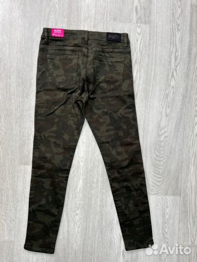 W28 L28 Новые SuperDry Джинсы