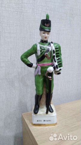 Фарфоровые статуэтки