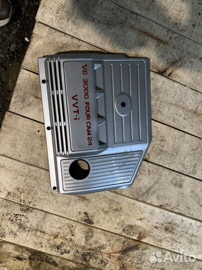 Крышка двигателя Lexus RX