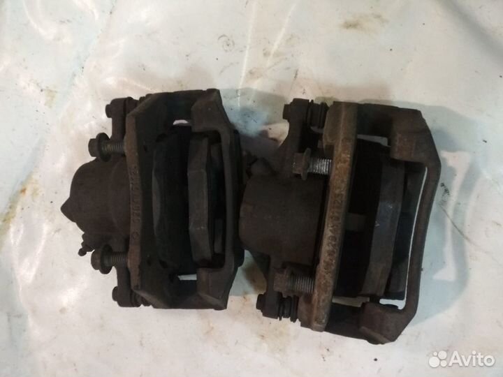 Супорт передний Ford Mondeo 3