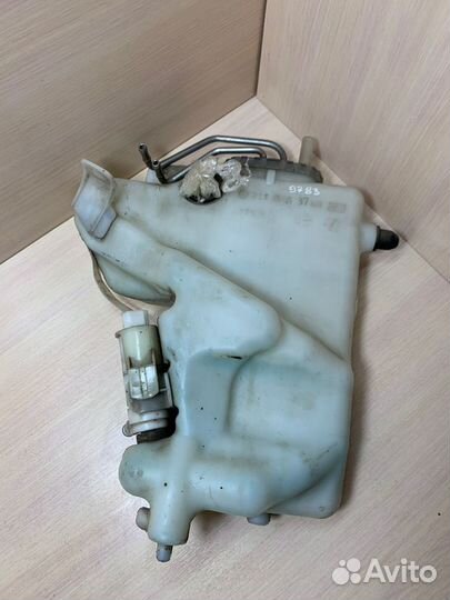 Бачок омывателя Mercedes-Benz E-Class W211