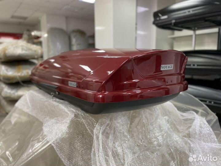 Автобокс Voyage 520л 205см цвет Красный металлик