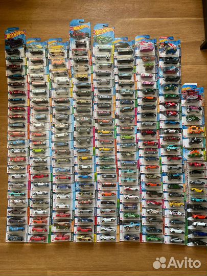 Hot wheels машинки