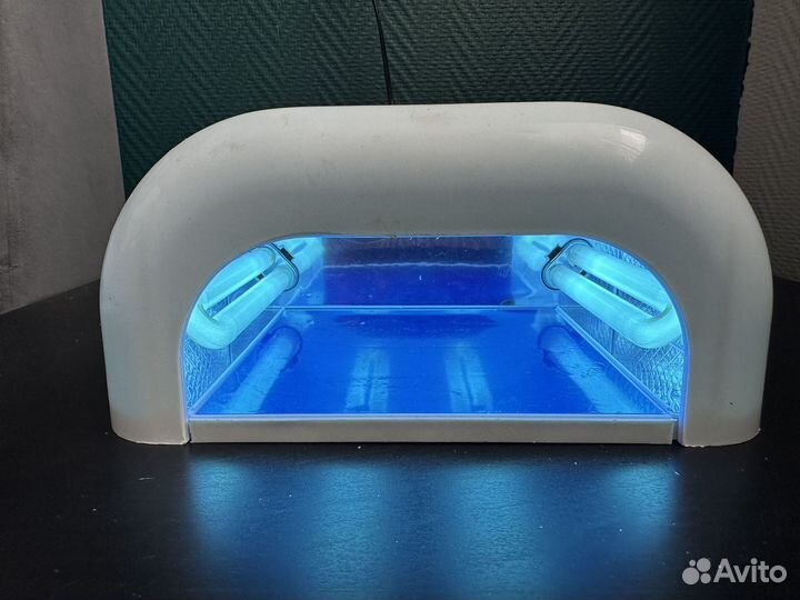 Лампа для маникюра