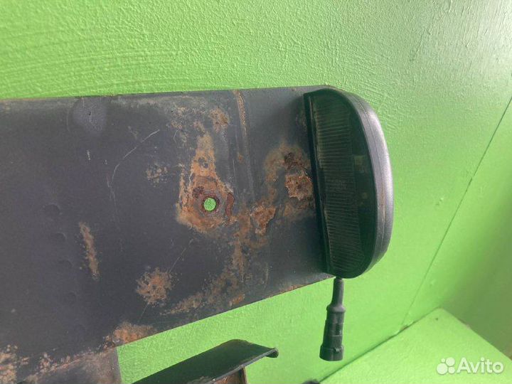 Кронштейн фонаря KAMAZ 5490-S5