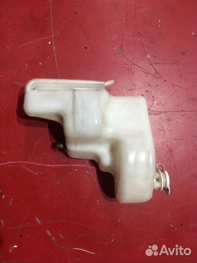 Бачок расширительный Mitsubishi Outlander