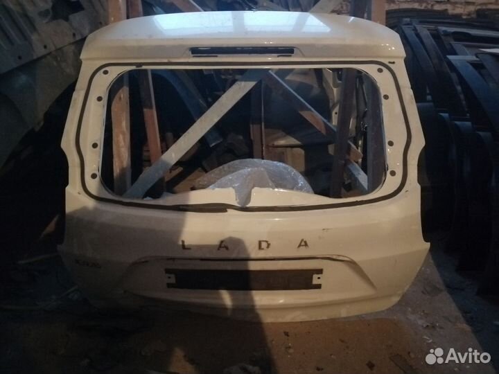 Дверь багажника LADA X-Ray цвет белый