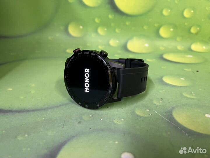 Смарт-часы honor MagicWatch 2