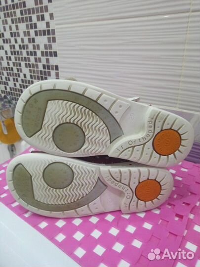 Босоножки woopy