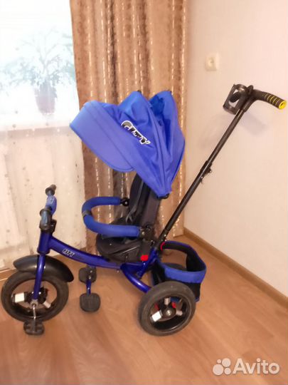 Трехколесный велосипед с родительской ручкой