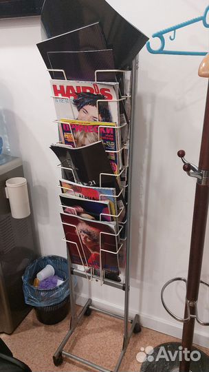 Стойка для журналов