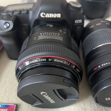 Объектив canon lens EF 85 mm 1:1,2