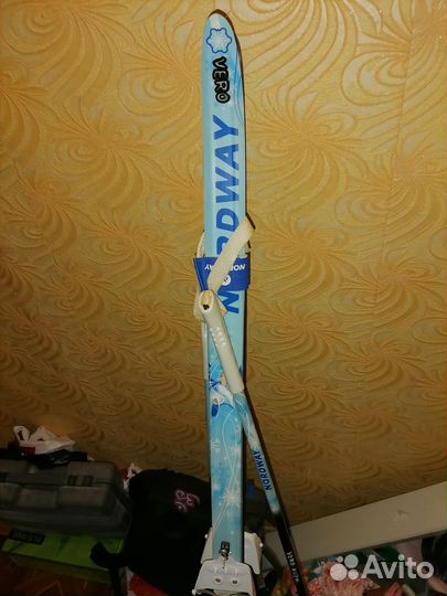 Лыжи детские беговые 140 см с ботинками, палками