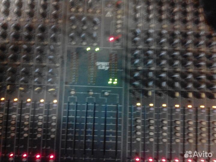 Микшерный пульт Soundcraft spirit LX7 -24