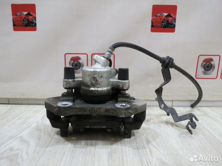 Суппорт тормозной передний Renault Sandero 2