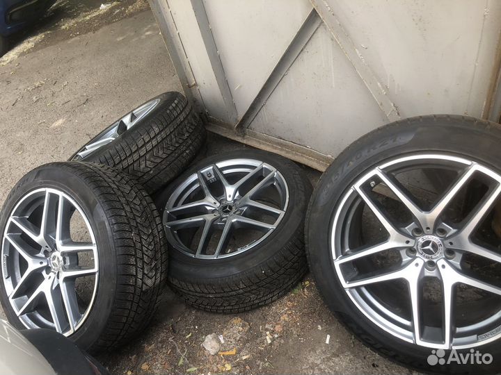 Pirelli Scorpion 315/40 R21