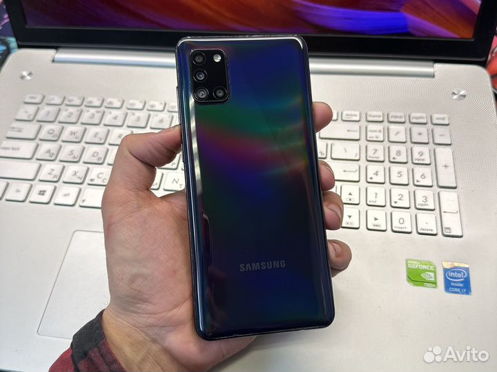 Телефон Samsung А31