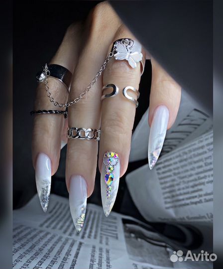 Наращивание ногтей