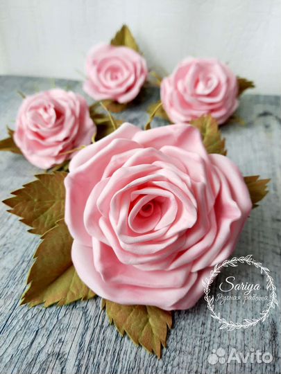 Розы на косу на выпускной