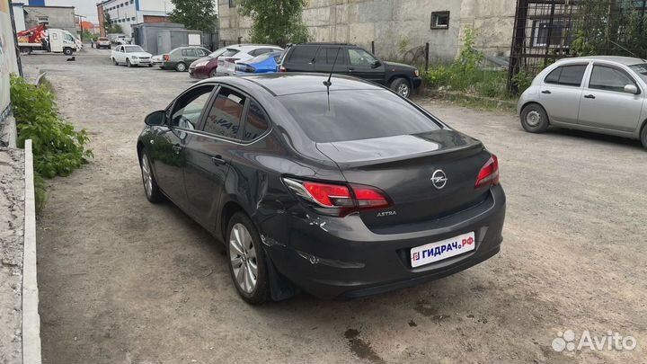 Покрытие напольное ковролин Opel Astra (J)