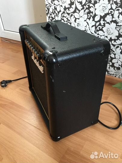 Комбоусилитель гитарный marshall MG15GFX