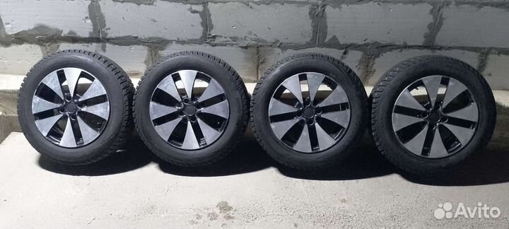 Accelera Beta 10/11.5 R15 и 6.25/65 R15 77L