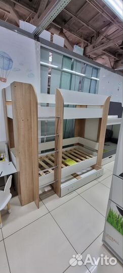 Двухъярусная кровать/кровать двухэтажная