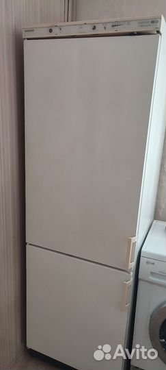 Холодильник бу Simens