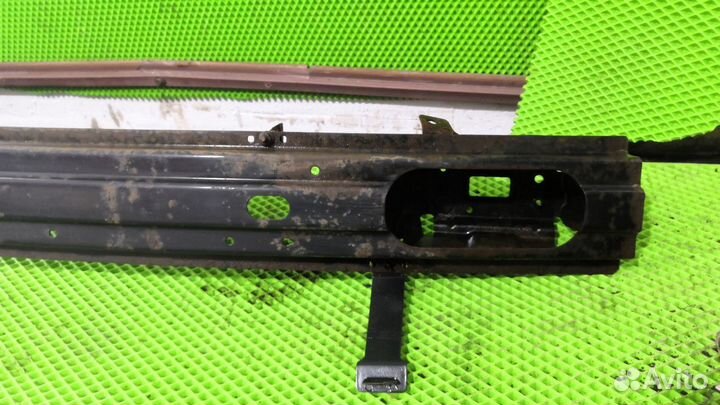 Усилитель заднего бампера Kia Rio