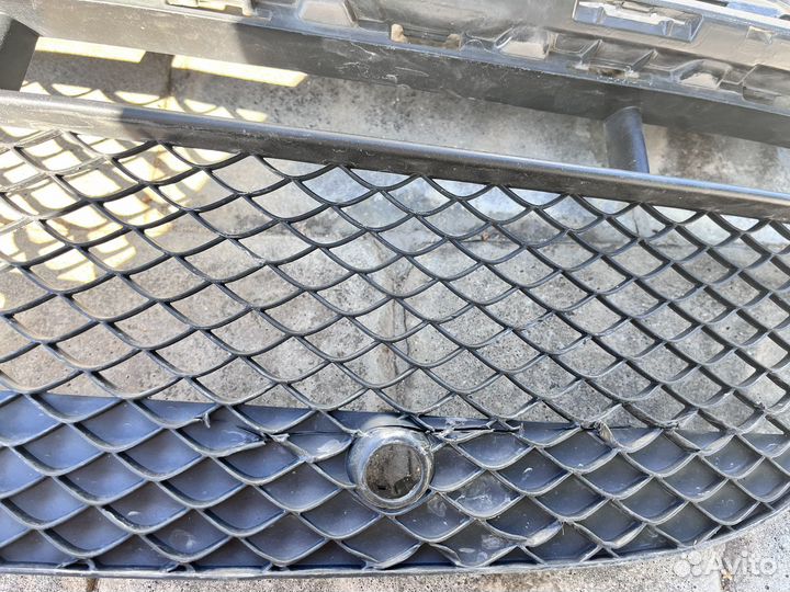 Нижняя решетка бампера mercedes Glc