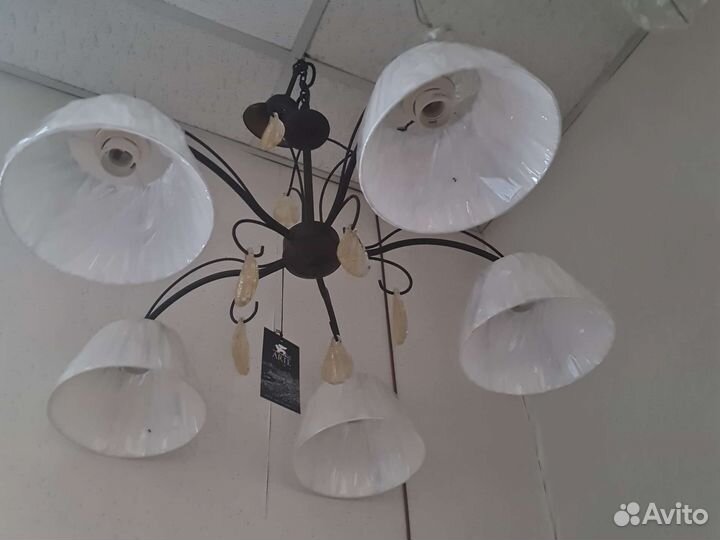 Светильник потолочный