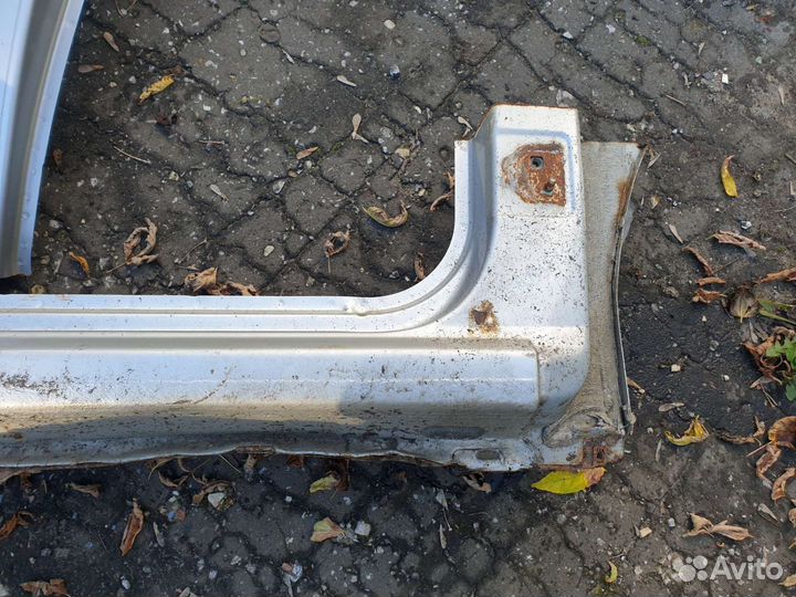 Порог правый Renault Logan Рено Логан