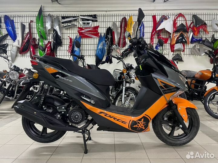 Скутер 150сс Racer force