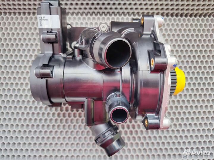 Корпус термостата с помпой VAG Gen 3 INA