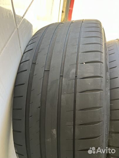 Michelin Pilot Sport 4 245/45 R19 104Y