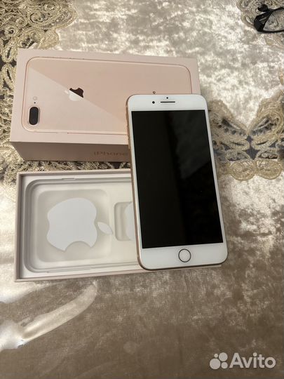 iPhone 8 Plus, 64 ГБ