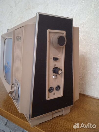 Телевизор СССР юность 603