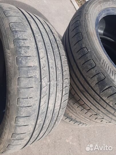 Goodyear EfficientGrip Performance 215/55 R17